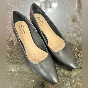 Clarks Women's Black Pumps